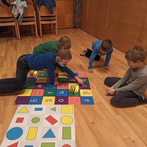 BeeBot4