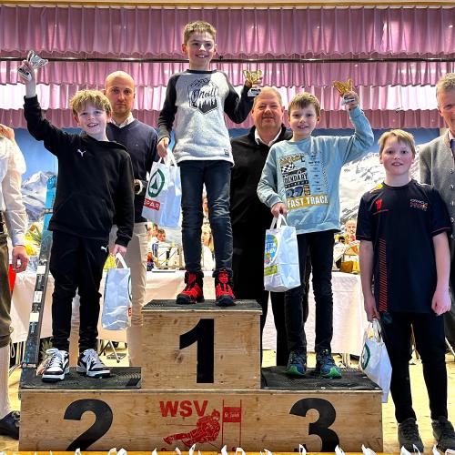 © SCL Deftal Volksschule 3./4. Schulstufe männlich_Kinderskitag24