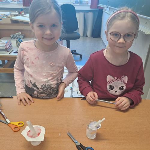 Experiment mit Wasser - Blumen