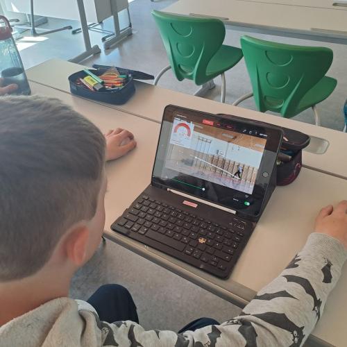 Bewegungsanalyse mit dem iPad - App Playground Physics