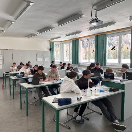 Experiment mit Fluoreszenz - Chemie