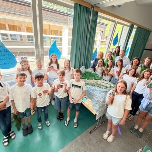 Abschluss des Projektes Wasser - 1a Klasse - SJ2526