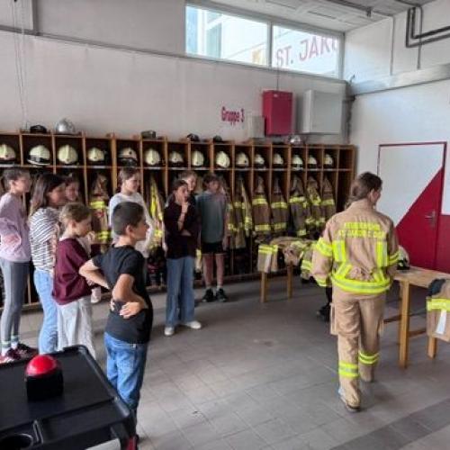 Besuch bei der Jugendfeuerwehr_2a+3a_2026