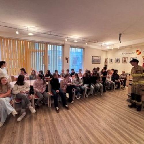 Besuch bei der Jugendfeuerwehr_2a+3a_2026