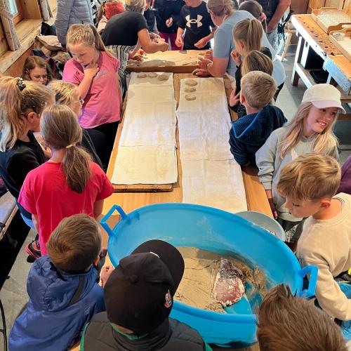 Projekttag in Antholz_4. Schulstufen VS Deftal und Partnerschule Antholz/Mittertal