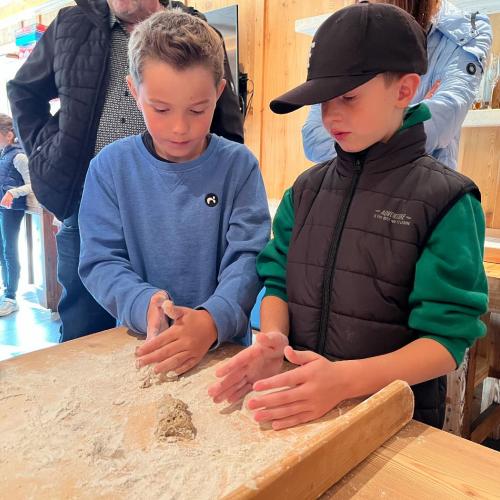 Projekttag in Antholz_4. Schulstufen VS Deftal und Partnerschule Antholz/Mittertal