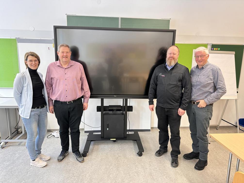 Sponsoring Multitouchscreen - E-Werk Hopfgarten - Schulhaus St. Jakob i.Def.