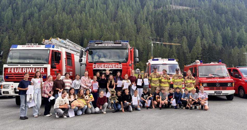 Jugendfeuerwehr zu Besuch in der MS Deftal_2026