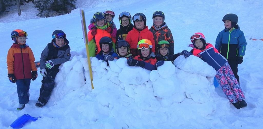 Schneehöhle - MINT Mauerbau